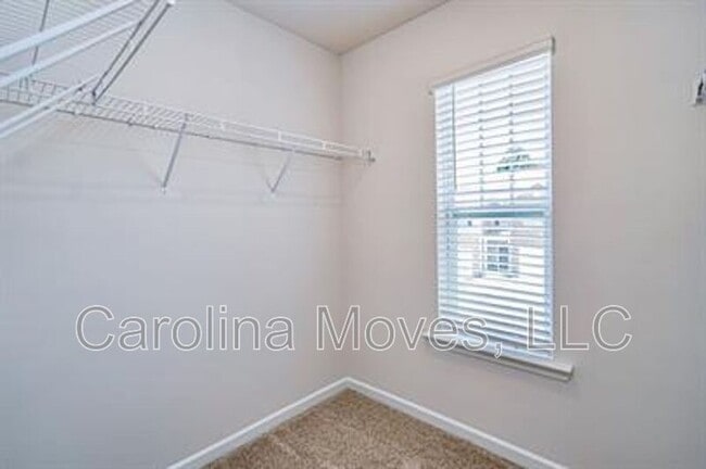 Building Photo - 430 Sea Grit Ct