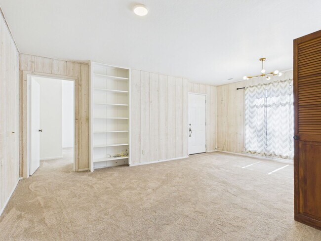 Building Photo - 4 Bedroom family home in Pebble Beach