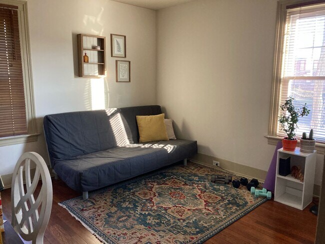 Building Photo - Mansfield Heights | 313-315 Mansfield