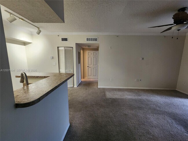 Building Photo - 101 SW 117th Ave