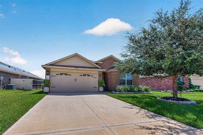 Building Photo - 6014 Namika St