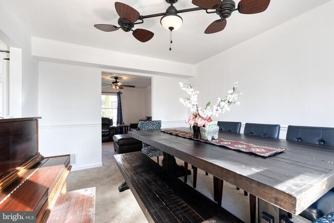 Building Photo - 10595 Blue Bell Way