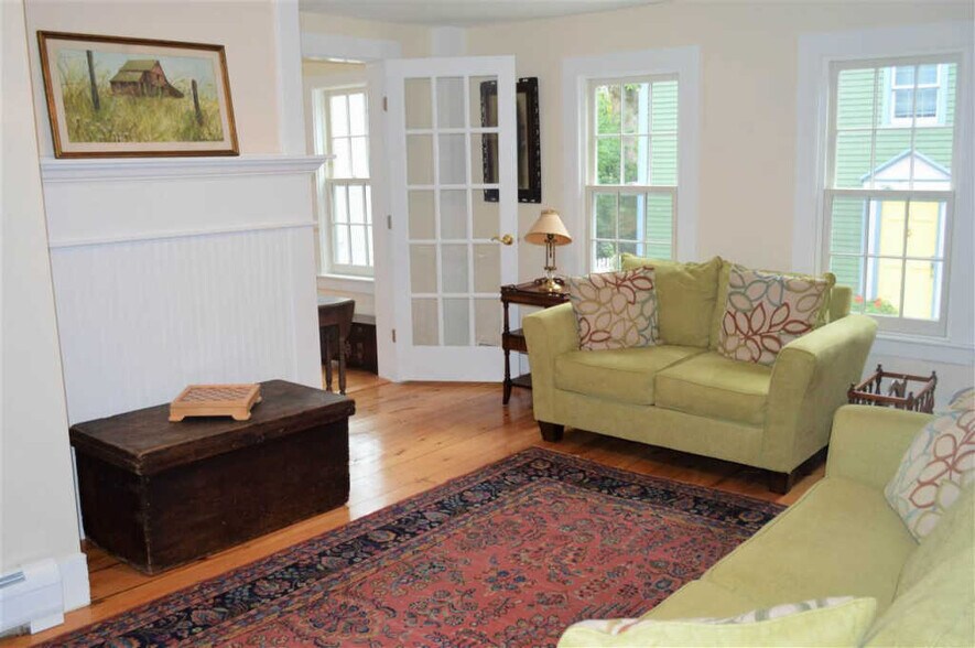 Building Photo - 69 Dennett St