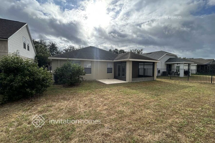 Building Photo - 16320 Bridgeglade Ln