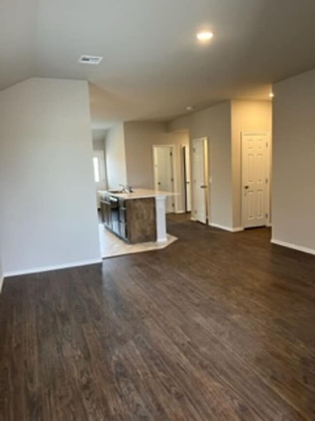 Building Photo - BRAND NEW HOME!