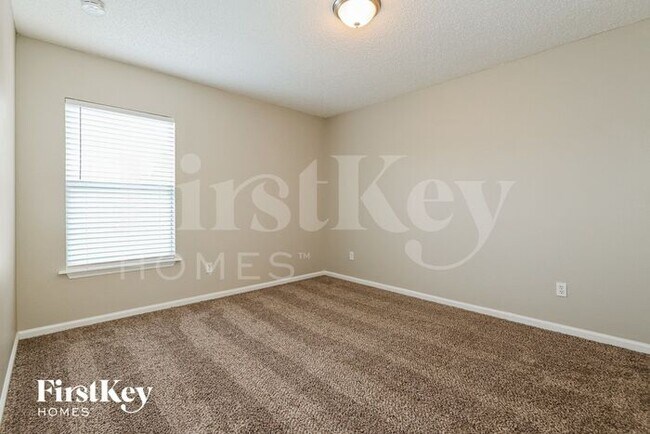 Building Photo - 737 Rembrandt Ave