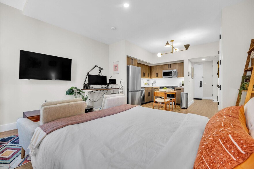 Building Photo - 95 Wall St