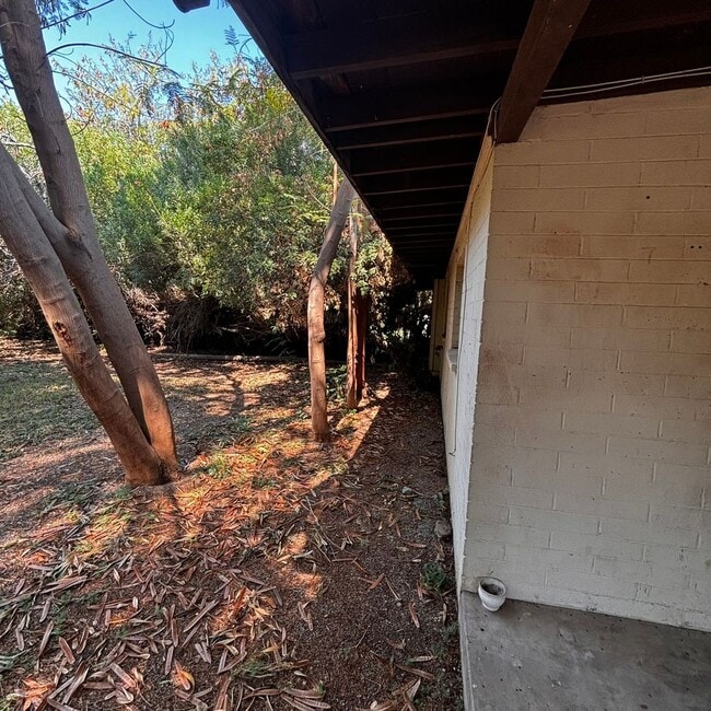 Building Photo - 4 Bedroom House in Hudson Park