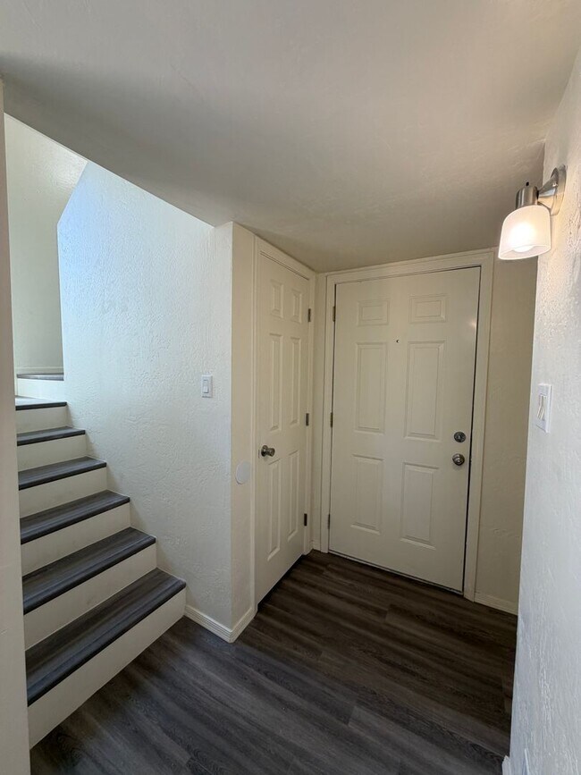 Building Photo - 5409 6th St NW
