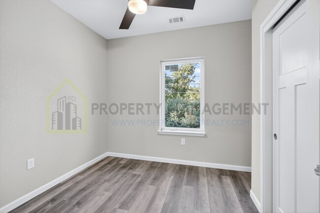 Building Photo - Brand New Built 2 Bedroom duplex in Curtis...