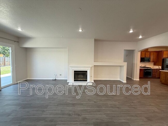 Building Photo - 617 Dody Dr