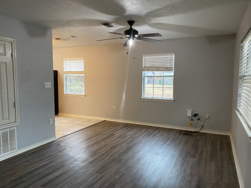 Building Photo - 2024 Olive St