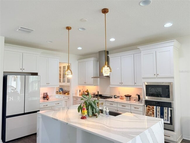 Building Photo - 11131 Sundrift Dr