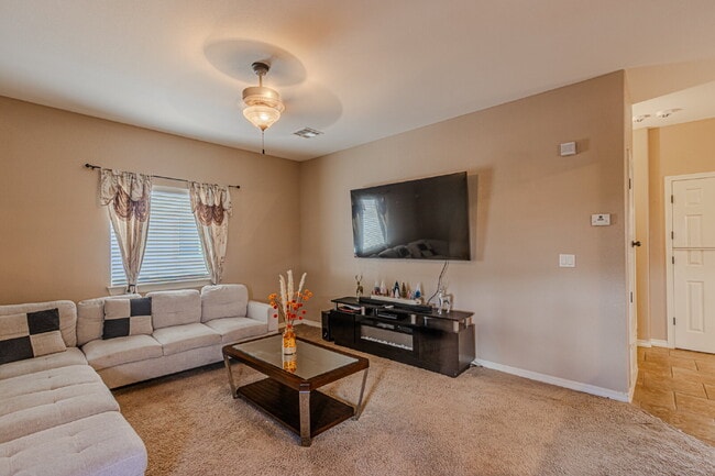 Building Photo - 3240 Peruvian Paso