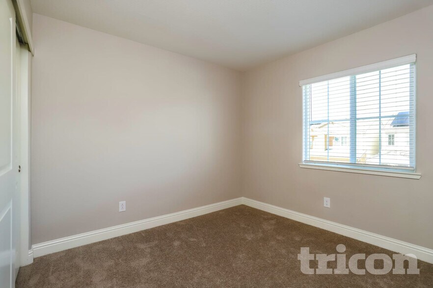 Building Photo - 2629 Miller Run Ln