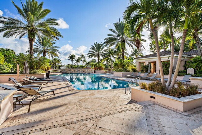 Building Photo - 3022 Alcazar Pl
