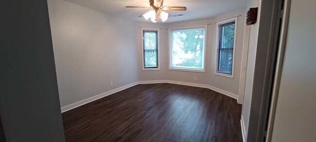Building Photo - 3043 N Elbridge Ave