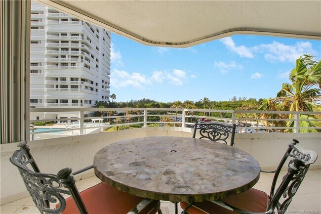 Building Photo - 9950 S Ocean Dr