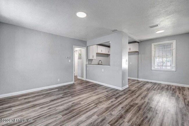 Building Photo - 1804 Cleveland St