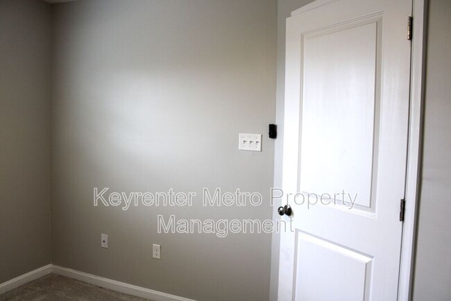 Building Photo - 9818 Ruby Lockhart Blvd