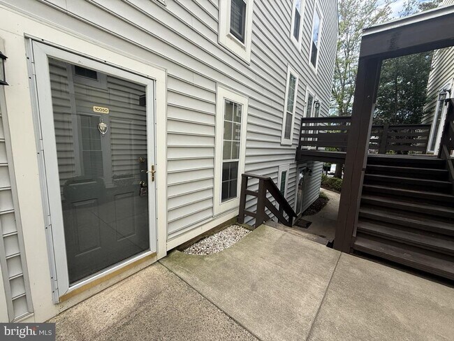 Building Photo - 10050 Oakton Terrace Rd