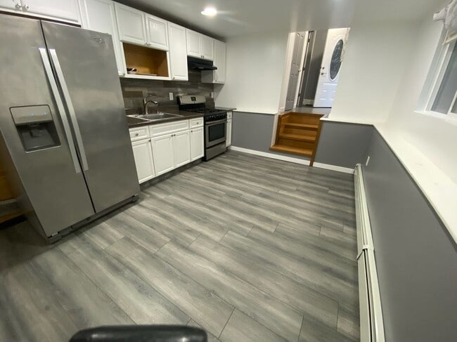 Primary Photo - 13 Dartmouth Dr