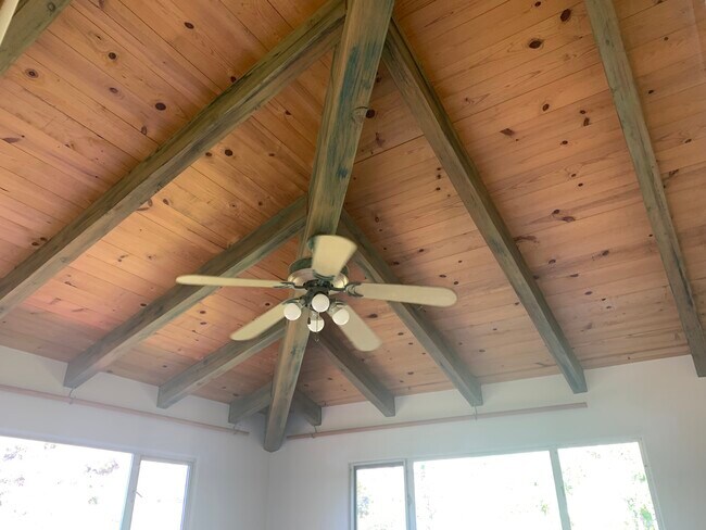 Building Photo - 1734 Topanga Skyline Dr