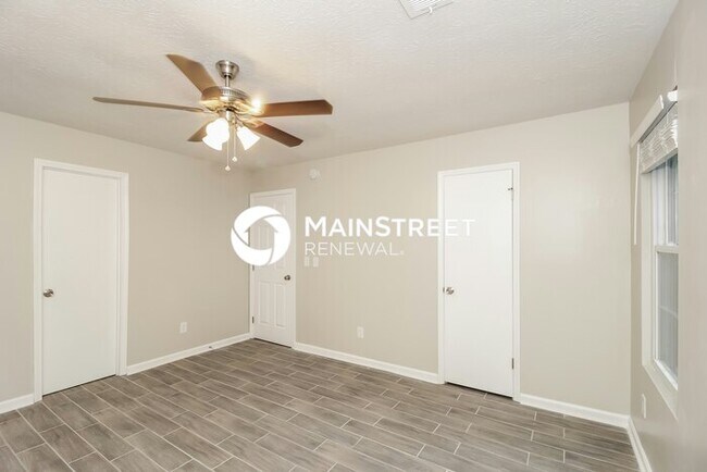 Building Photo - 3 Bedroom Pet-Friendly Home in Kennesaw, GA with Main Street Renewal