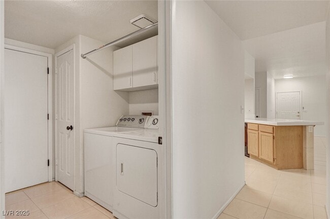 Building Photo - 8301 Boseck Dr