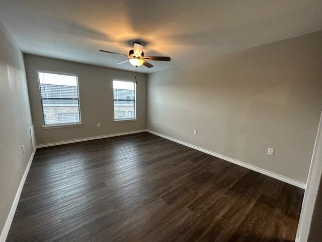 Building Photo - 3478-3478 Brooke Pl