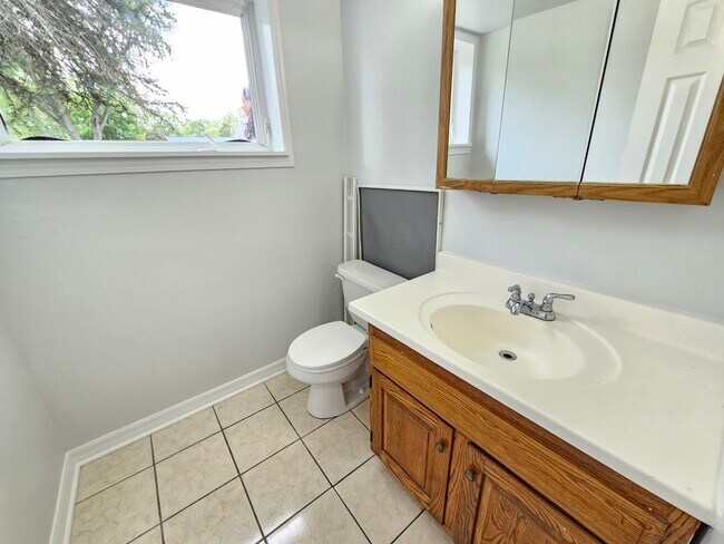 Building Photo - 18570 Pamela Pl