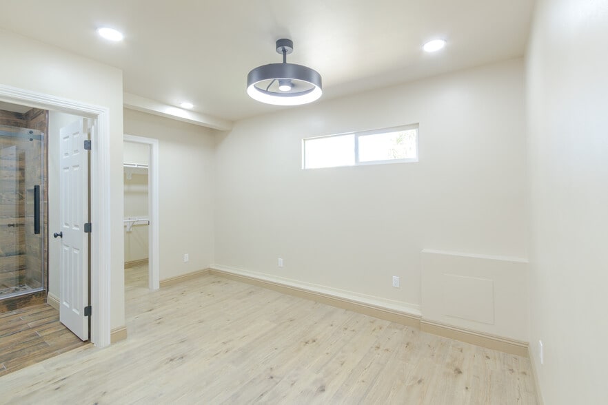 Building Photo - 1174 Sea Strand Ln