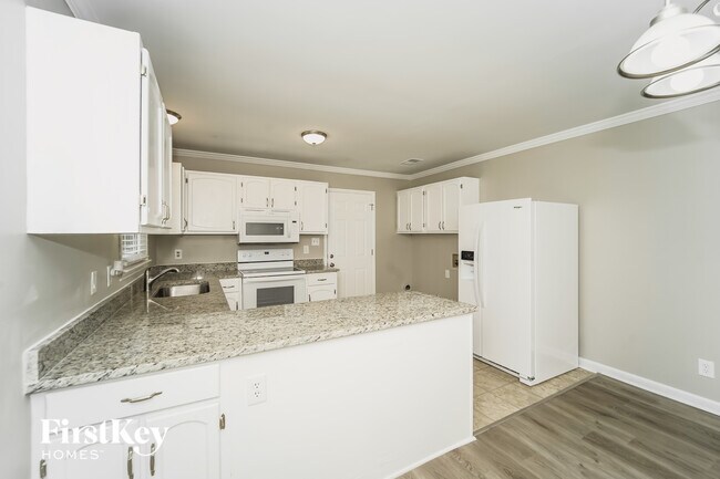 Building Photo - 8507 Beechbrooke Rd