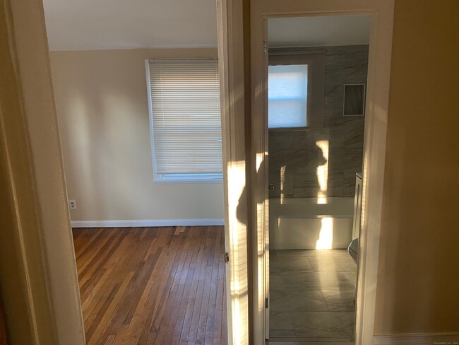 Building Photo - 119 Dupont Pl
