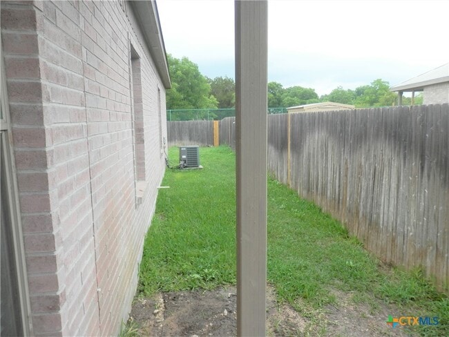 Building Photo - 331 Oelkers Dr