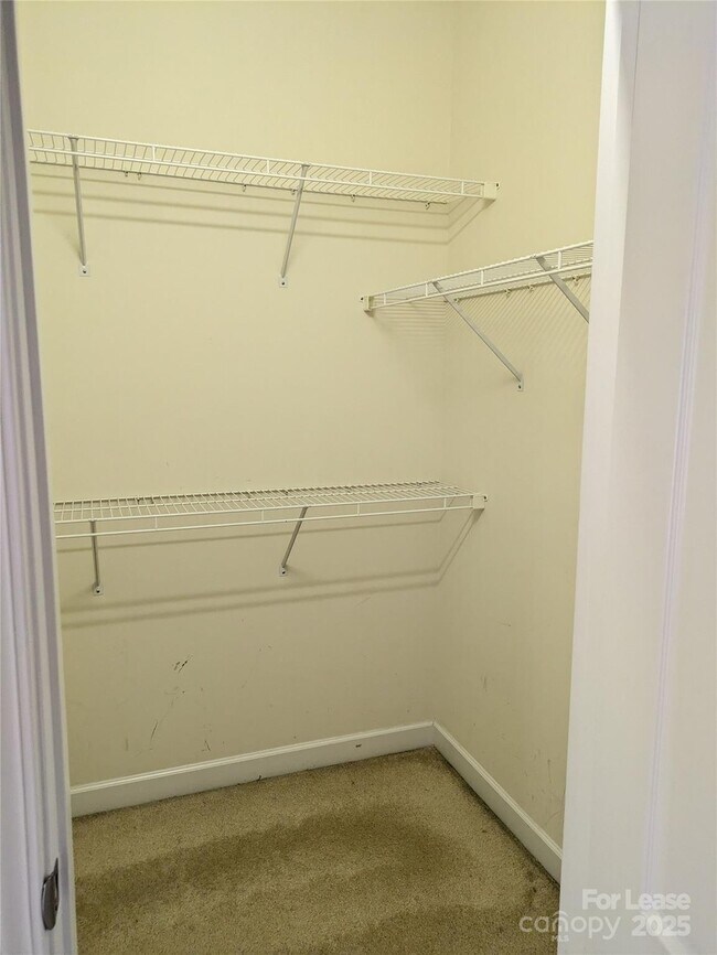 Building Photo - 103 Chawton Ln