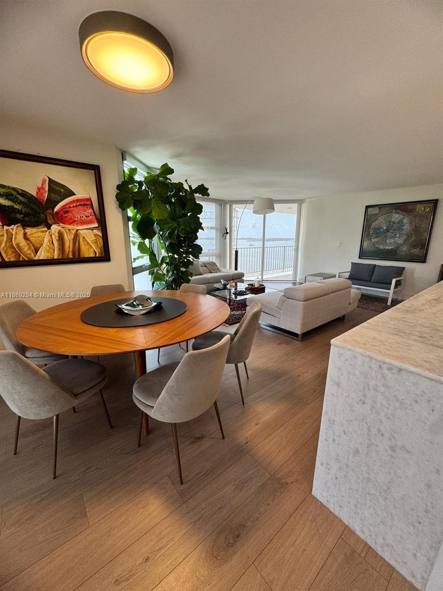 Building Photo - 1865 Brickell Ave