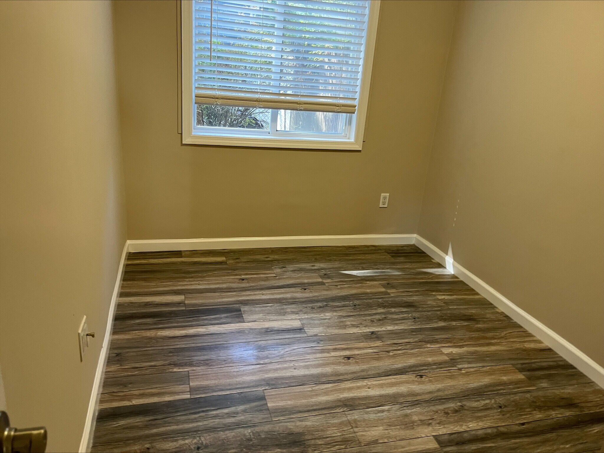 Building Photo - 15 Lulu Dr