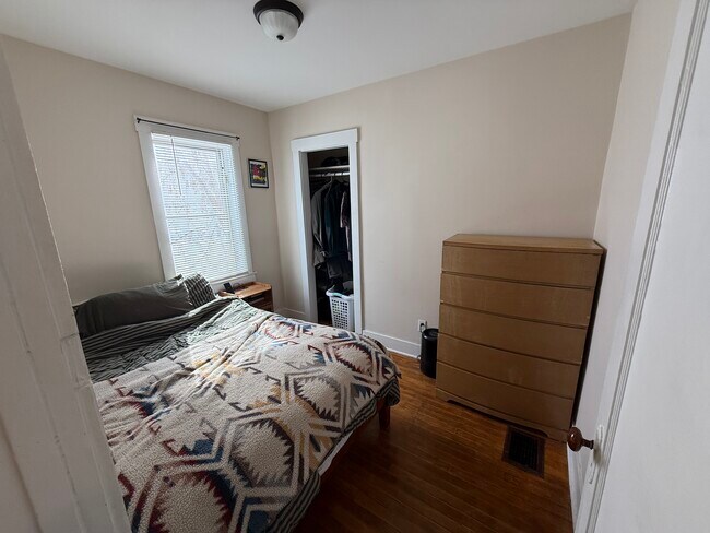 Building Photo - 245-249 North Ave