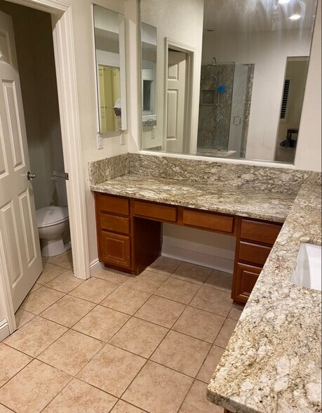 Building Photo - 13238 Wooden Gate Way