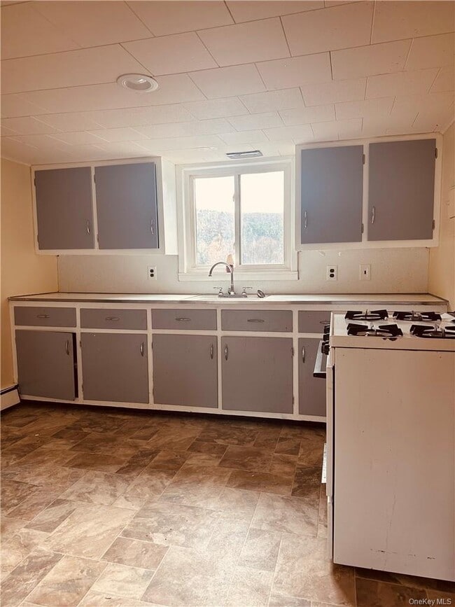 Building Photo - 4099 NY-52