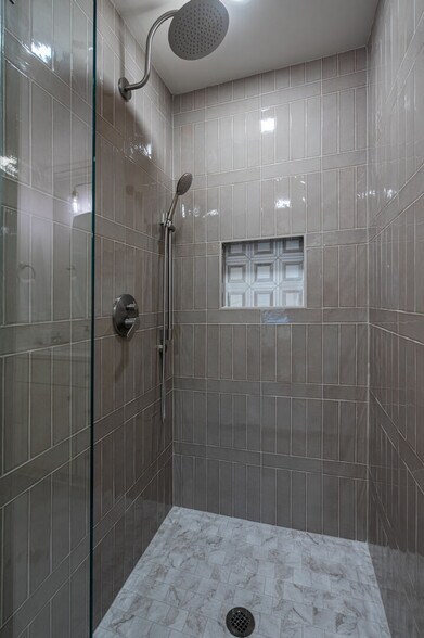 Building Photo - 29 Jennifer Ln