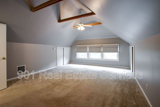 Building Photo - 1552 Forest Ave