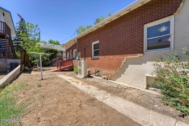 Building Photo - 1145 Seminary Ave
