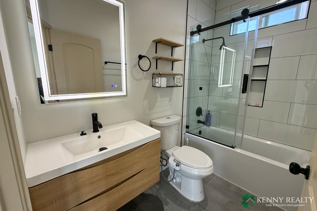 Building Photo - Brand New 2 Bed/2 Bath ADU with Balcony + A/C in South San Francisco