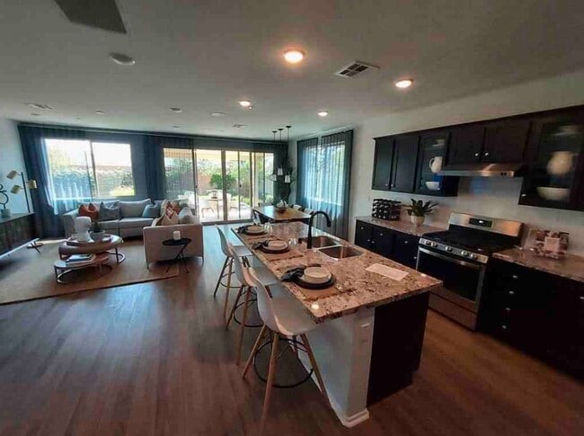 Building Photo - 1496 Pinyon Ln