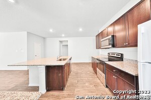 Building Photo - 813 Indigo Wy