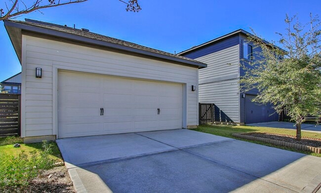 Building Photo - 18618 Admiration Dr