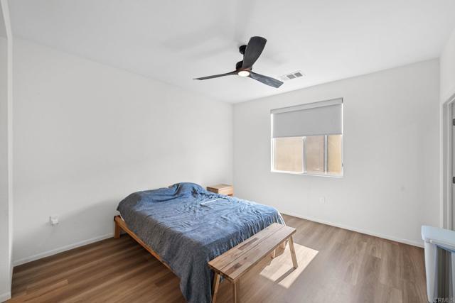 Building Photo - 5485 Seacliff Pl