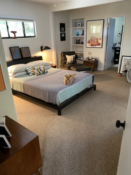 Building Photo - 666 N Plaza Amigo